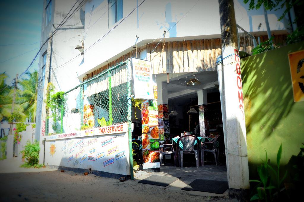 Marshal Beach Guesthouse เนกอมโบ ภายนอก รูปภาพ